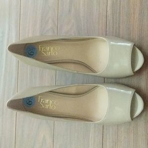 Open toed beige heels Franco Sarto 6.5
